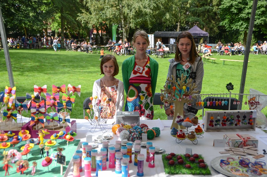 scheiden Vakman Tomaat Kinderen verkopen zelfgemaakte spullen op de Mini Markt (Lommel) | Het  Belang van Limburg Mobile