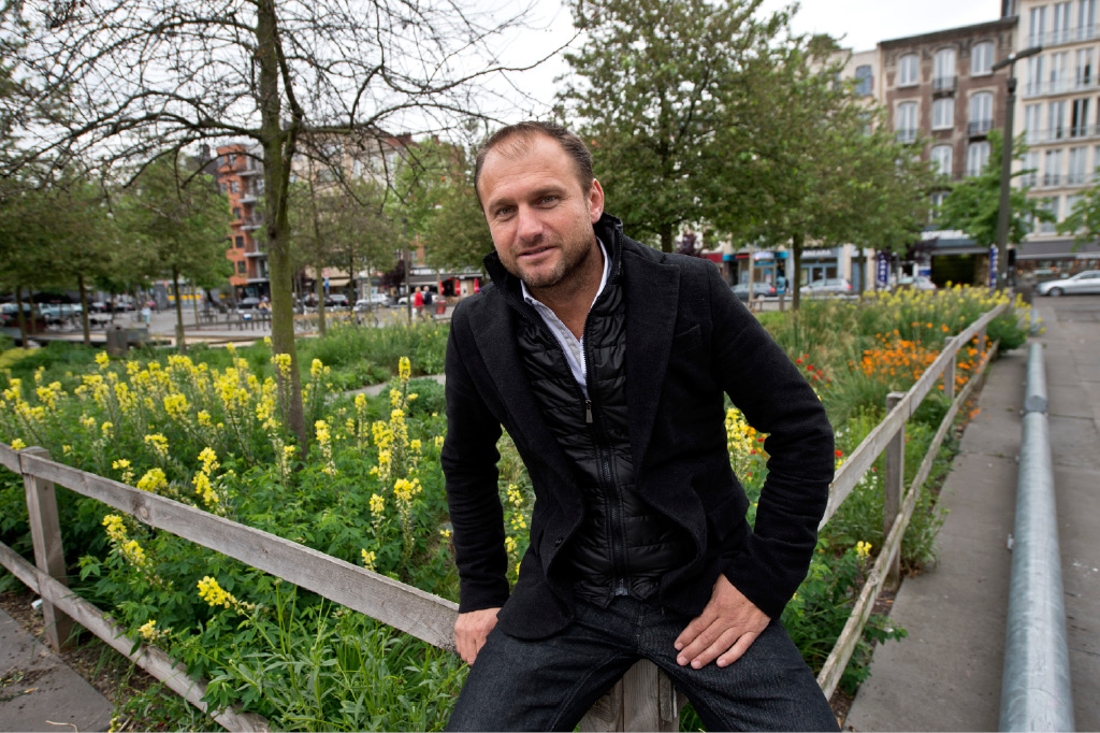 Wout Bru: 'Welke man kijkt nu niet naar de vrouwen?' - Het ...