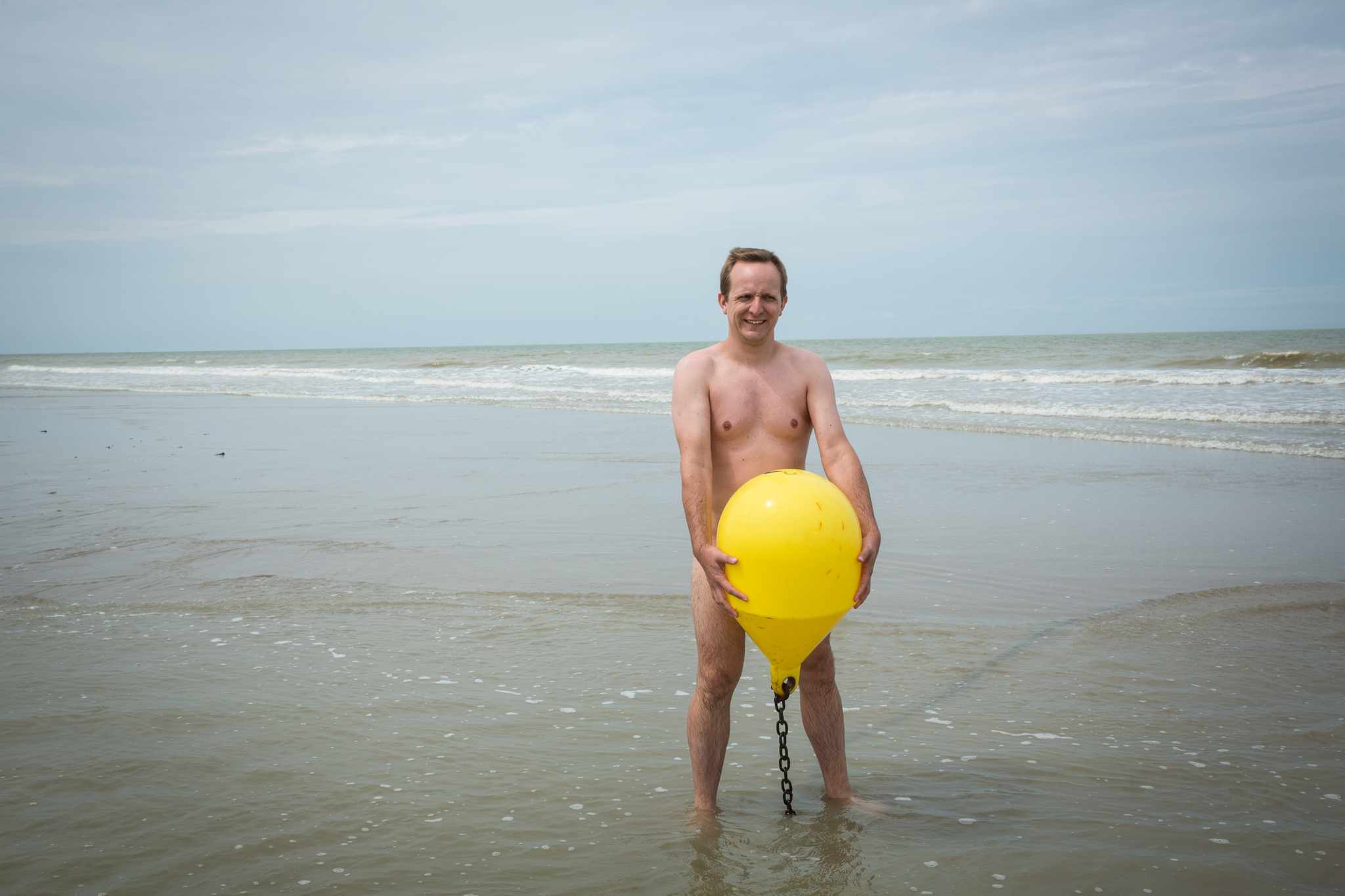 Aan een naaktstrand is niets erotisch” (Bredene) | Het Belang van Limburg  Mobile