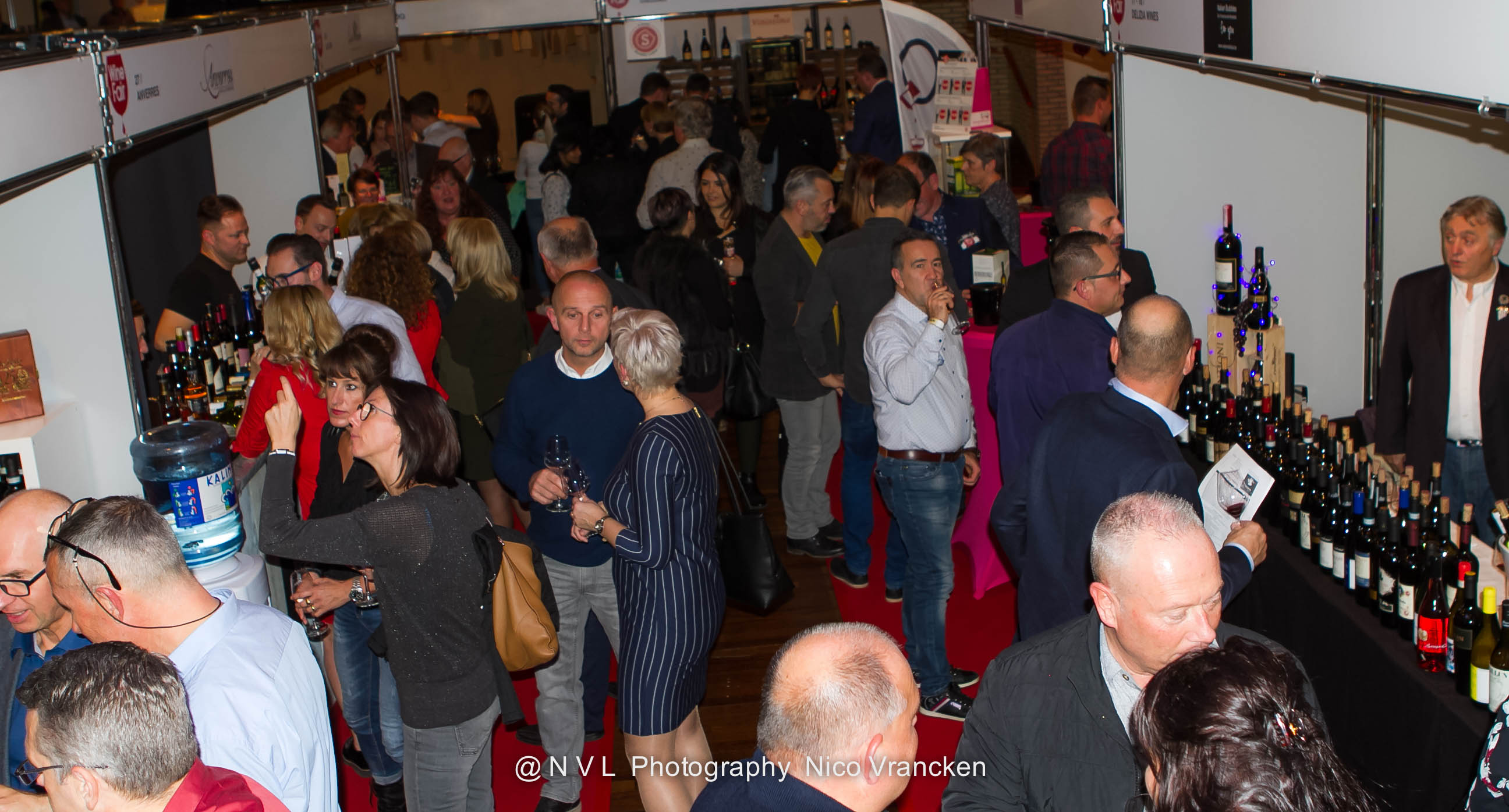 Houten jubileum Winefair groot succes (Lanaken) Het Belang van Limburg