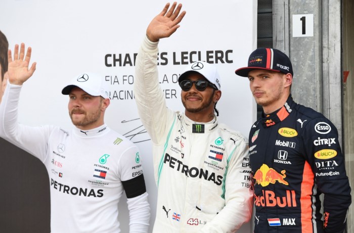 Hamilton draagt pole in Monaco op aan Lauda, Max ...