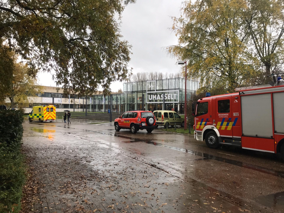 Hulpdiensten opgeroepen na chemische reactie bij doctoraatsp... (Diepenbeek) - Het Belang van Limburg