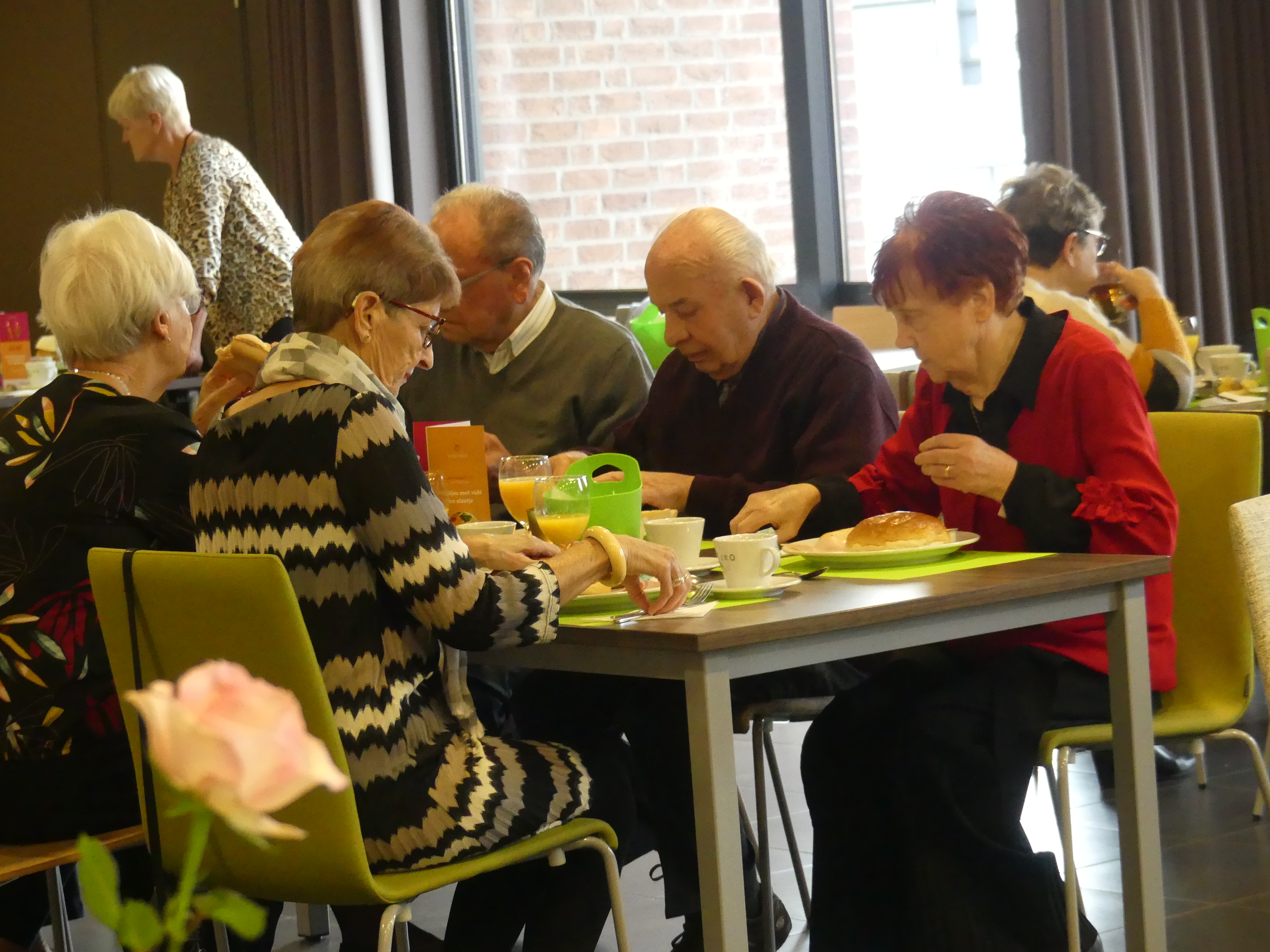 Ontbijt in dienstencentrum De Klitsberg (Beringen) - Het Belang van Limburg