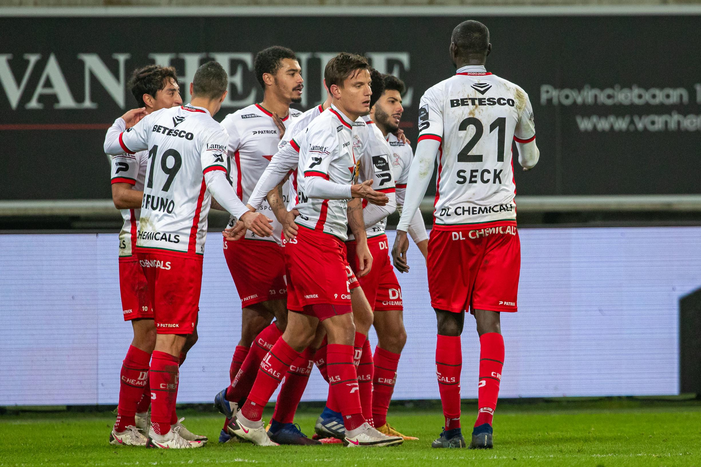 Zulte Waregem gaat met 0-3 winnen bij AA Gent - Het Belang ...