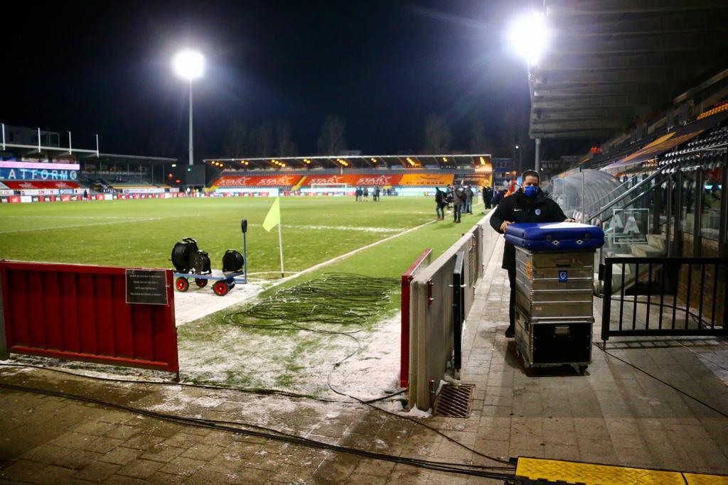 Geen Kv Oostende Krc Genk Veld Aan De Kust Onbespeelbaar Het Belang Van Limburg Mobile