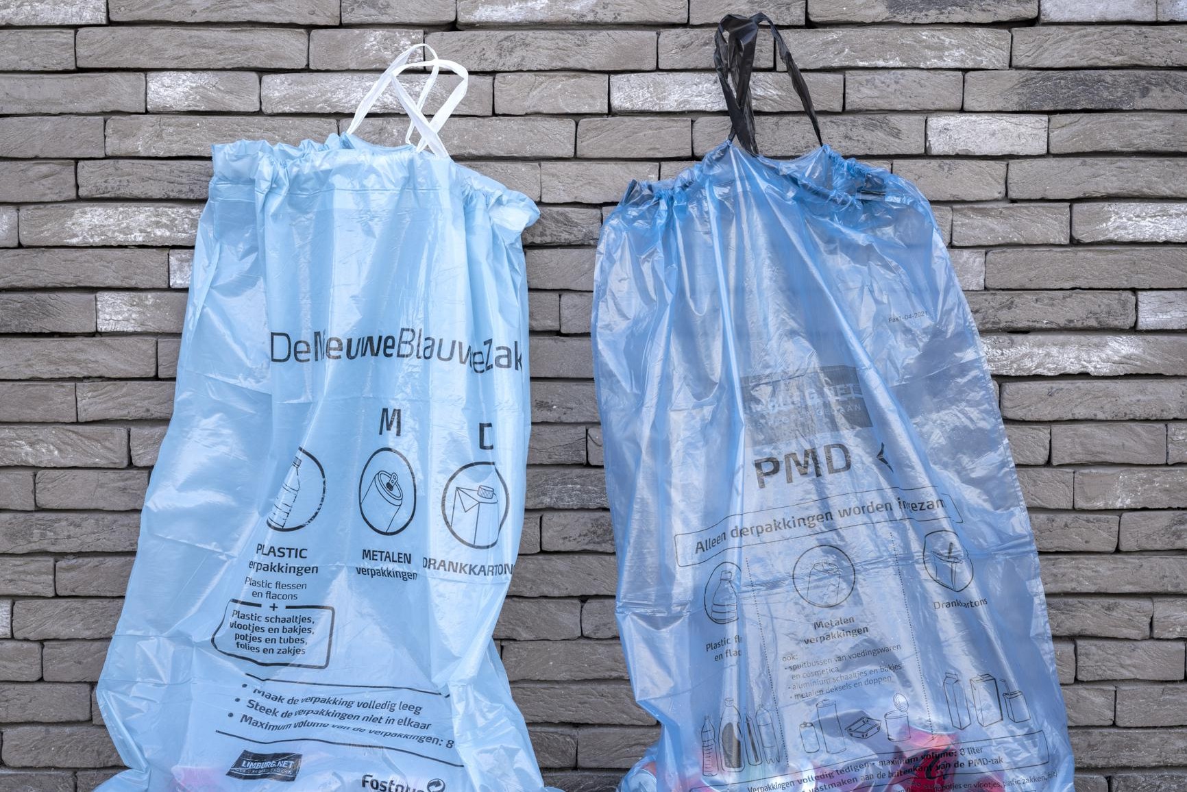 Redding last reinigen Waarom uw pmd-zak vanaf januari een wit lintje moet hebben | Het Belang van  Limburg Mobile