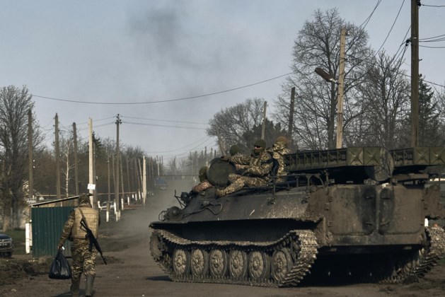 Украина заявляет о своем контроле над Пакмутом и обвиняет Россию в «тактике выжженной земли»