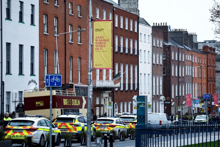 Steekpartij in Dublin: drie kinderen en twee volwassenen afgevoerd naar ziekenhuis