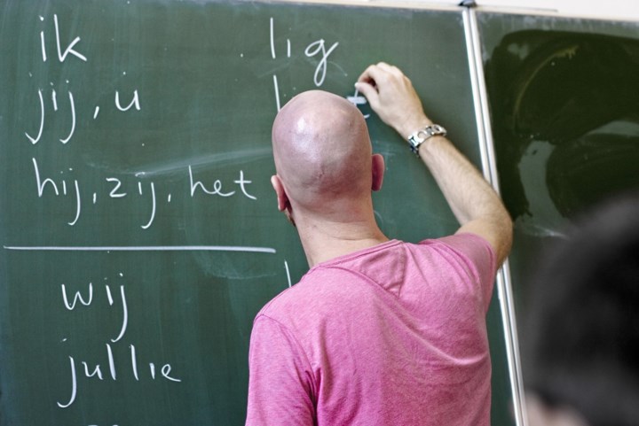 Toch minder pensioen voor duizenden leerkrachten: “Weyts pleegt woordbreuk”