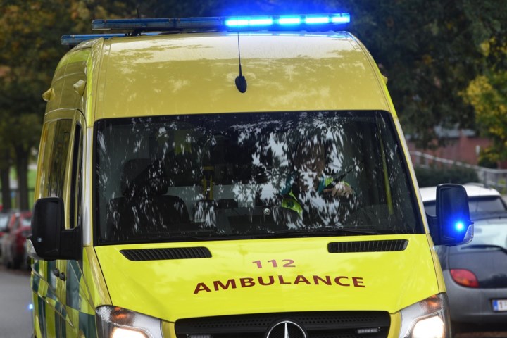 Ambulancier voor rechter nadat hij geflitst wordt tijdens prioritaire rit: “Waar is de logica?”