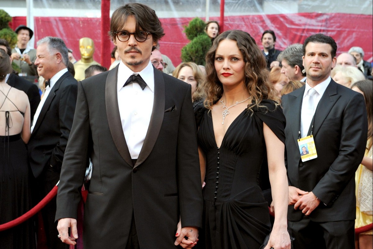 Angelina Jolie heeft seks gehad met Johnny Depp/ foto afbeelding